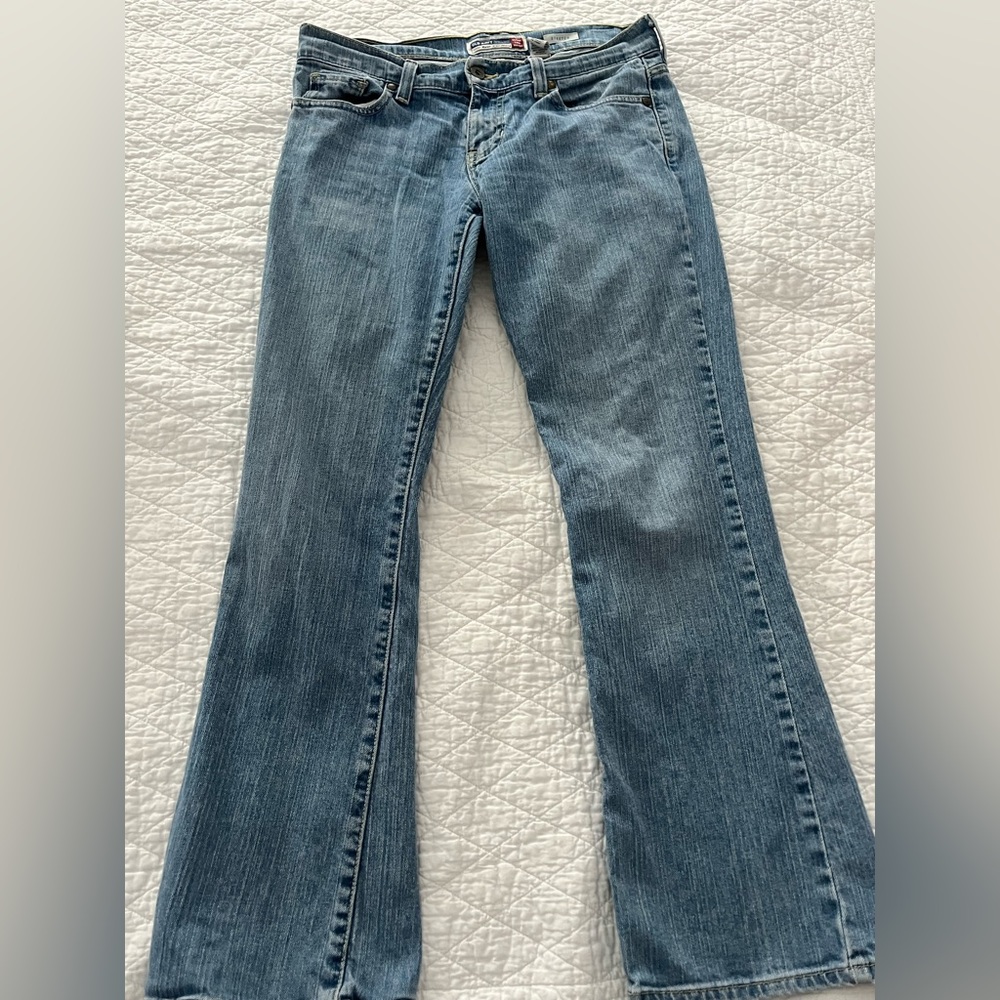 Old Navy Bootcut Women’s ultra low rise jeans size 6 short